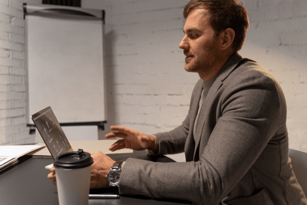 How Embedded Finance Works