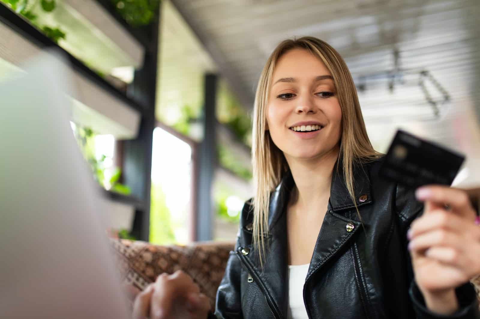 Benefits of the Four-Party Payment Processing Model