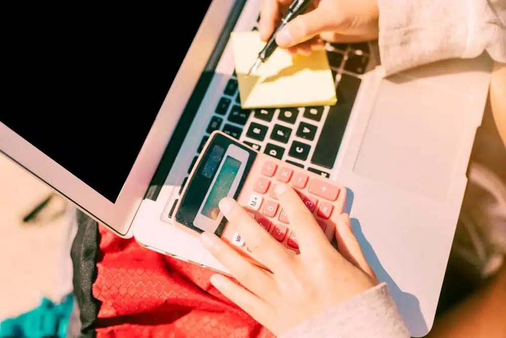 How Dynamic Currency Conversion Works in E-commerce